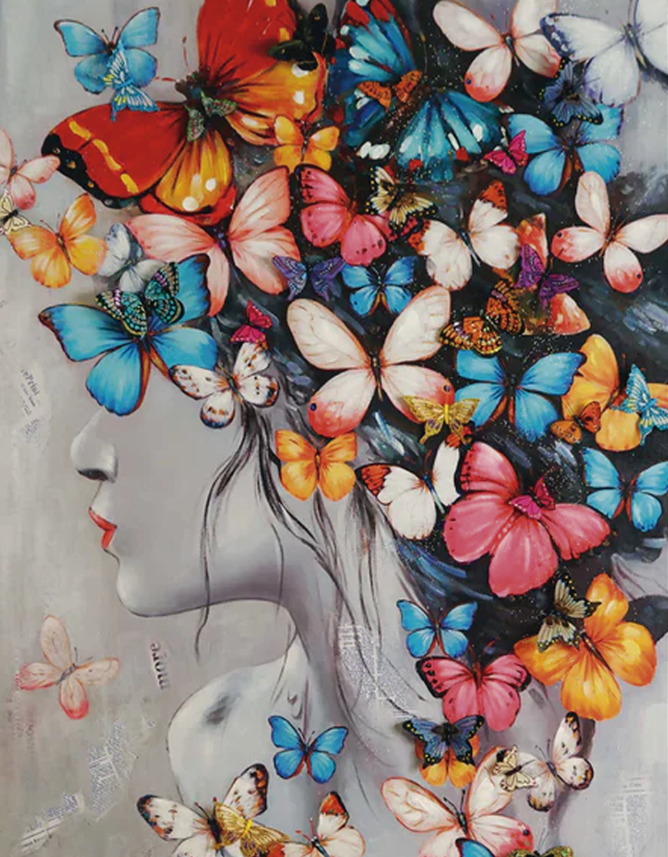 Ilustración artística de una mujer rodeada de mariposas coloridas en tonos vivos como azul, rojo y naranja. Ideal para decorar tu hogar u oficina.