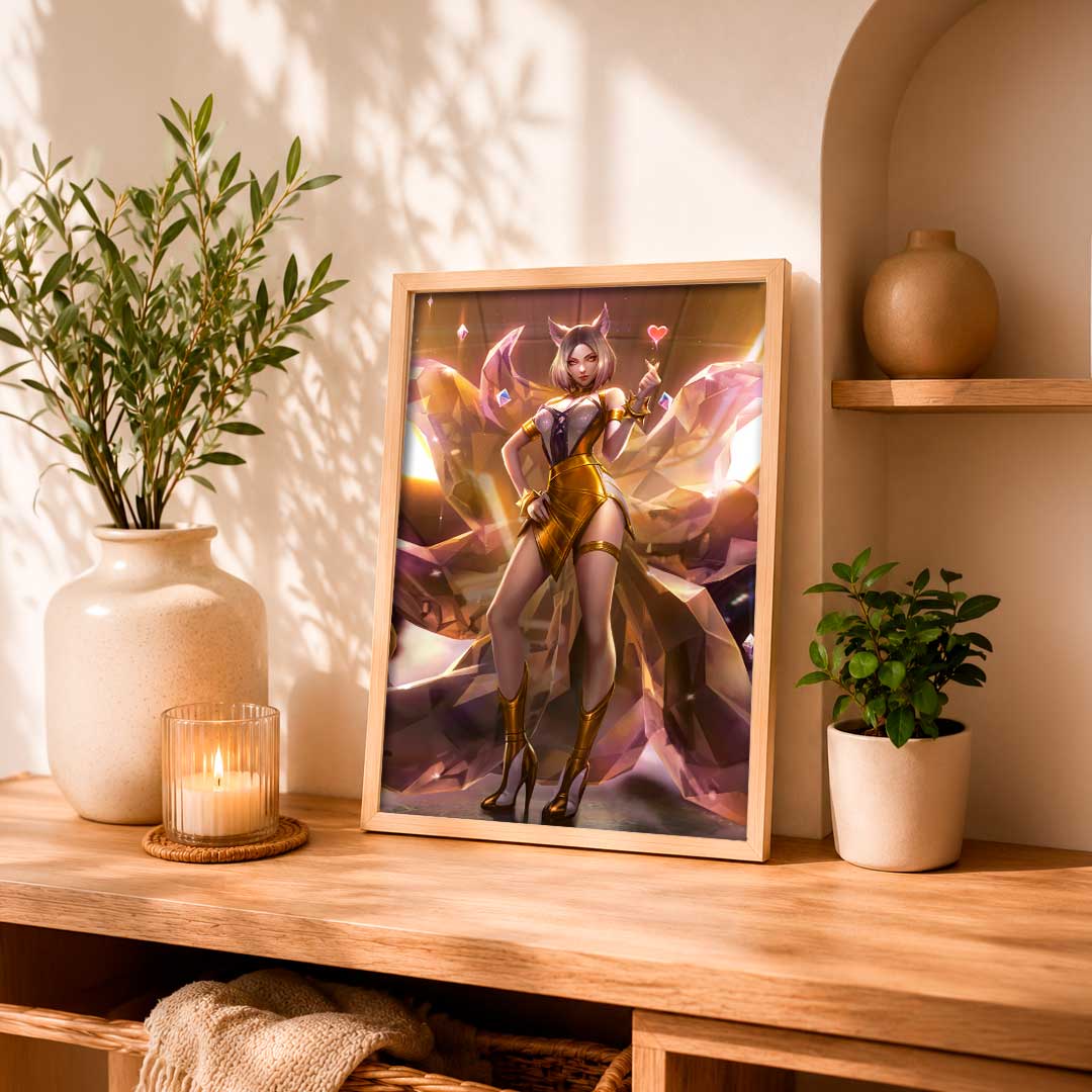 Arte decorativo con ilustración de estilo moderno, presentando una figura femenina vibrante en tonos dorados y violetas. Perfecto para realzar.