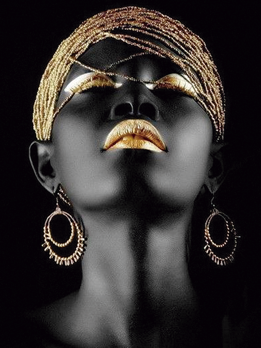 Trio mujeres afro de colores